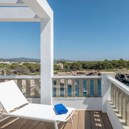 Orange Colom - Seaside