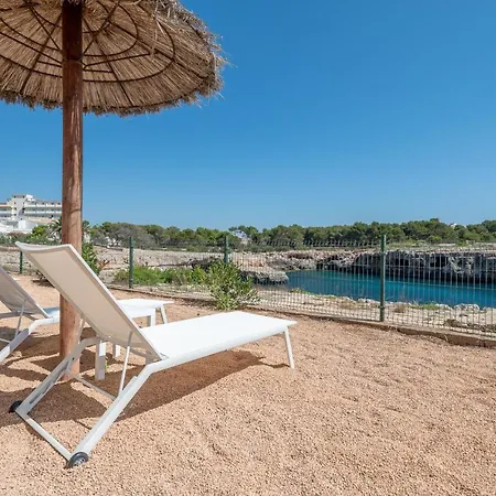 Orange Colom - Seaside